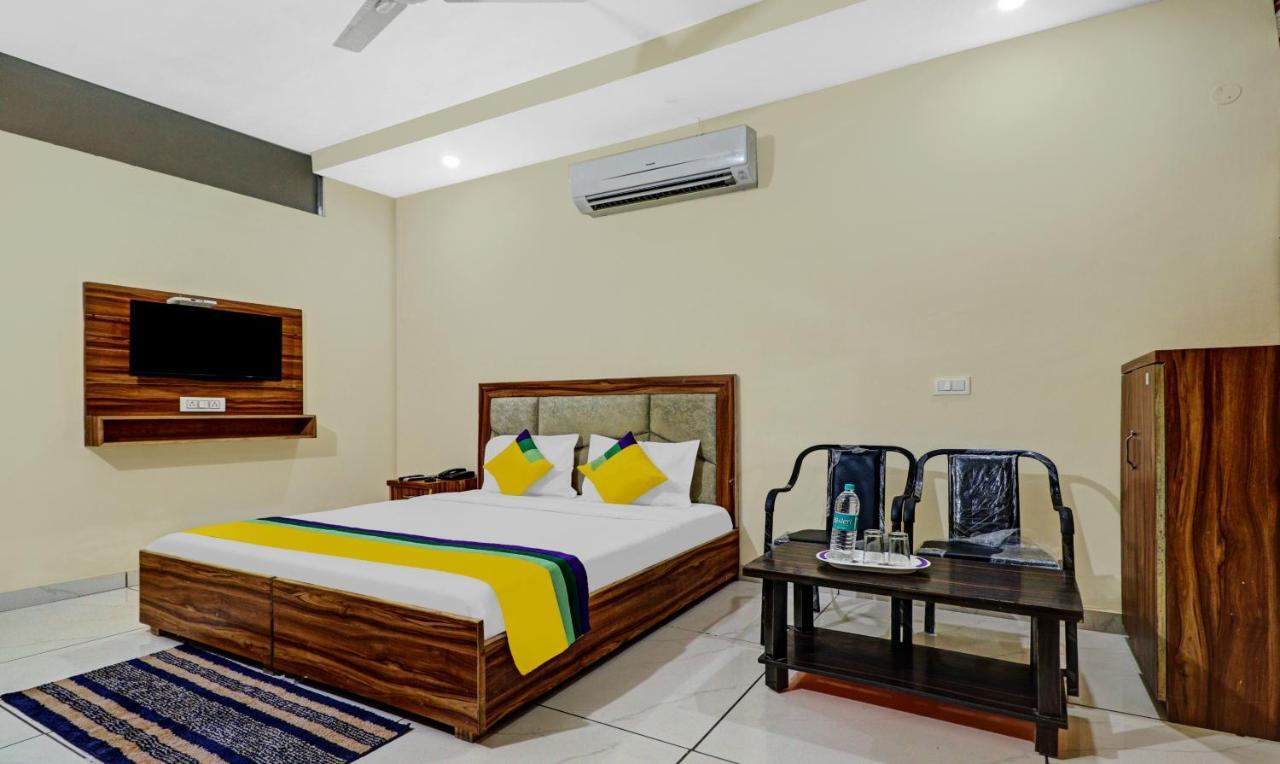 Hotel Itsy By Treebo - Sk Grand - Sector 80 Mohali Sohāna Esterno foto
